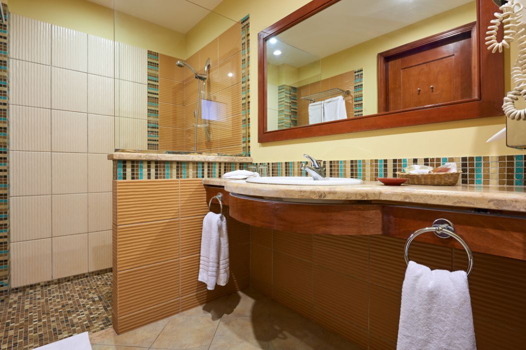 Mosaique Beach Resort Bathroom